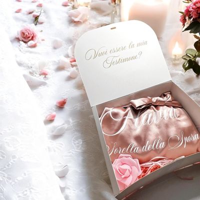 Box Testimone, Damigella, Mamma della Sposa, Sposa con Vestaglia in raso Personalizzato