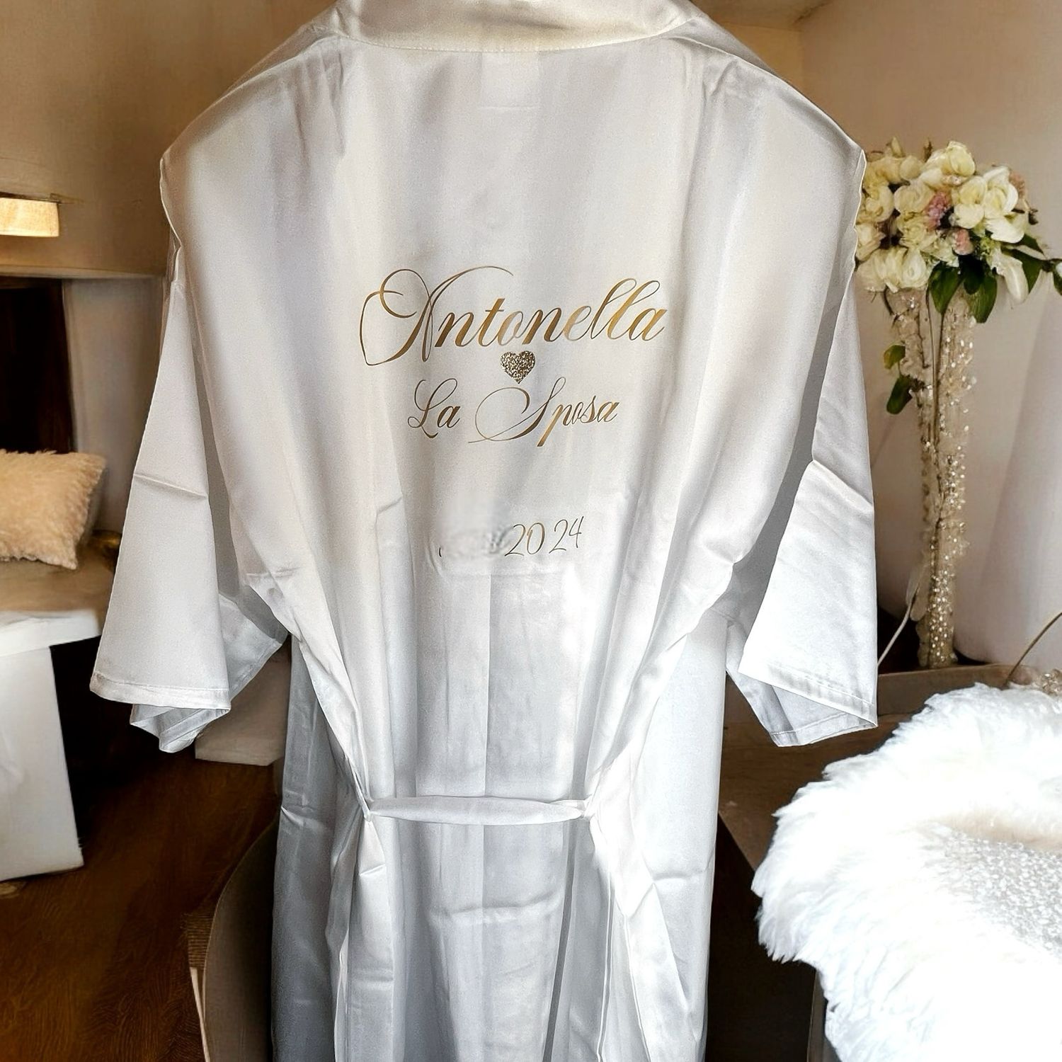 Vestaglia Sposa Bianca con Manica 3/4 e Personalizzazione con Giarrettiera