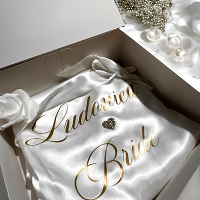 Vestaglia Sposa Bianca con Manica 3/4 e Personalizzazione