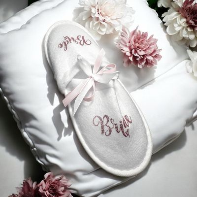 Ciabattine in Spugna Personalizzate – Ideali per Sposa, Team Bride e Eventi