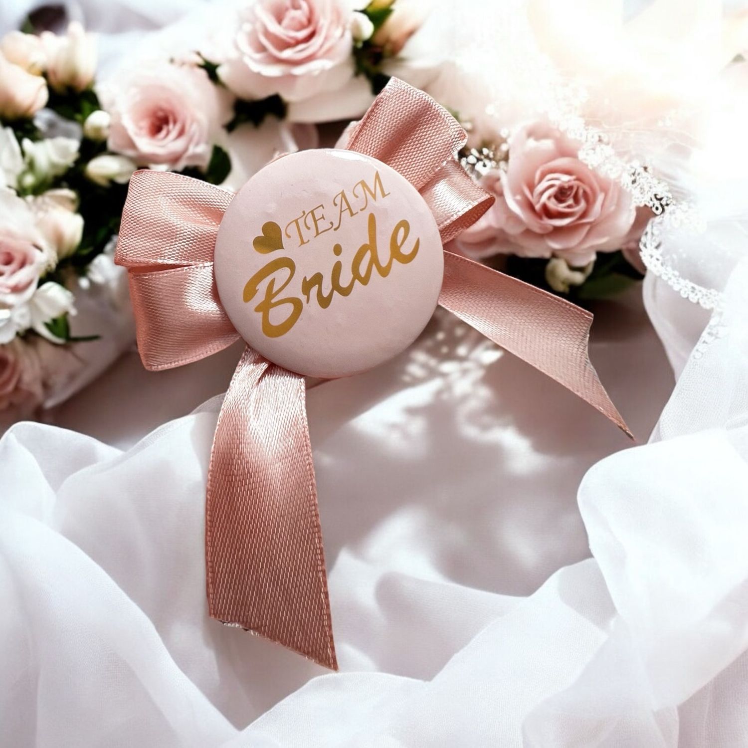 Spilla Addio al Nubilato “Team Bride” o “Bride to Be” con Fiocco in Raso Personalizzabile