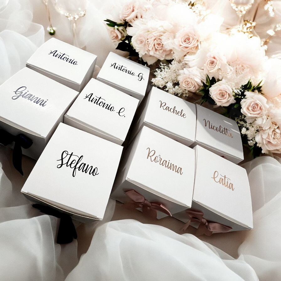 Scatolina Bianca Vuota Personalizzata 10x10x10 cm – Con Fiocco e Nome