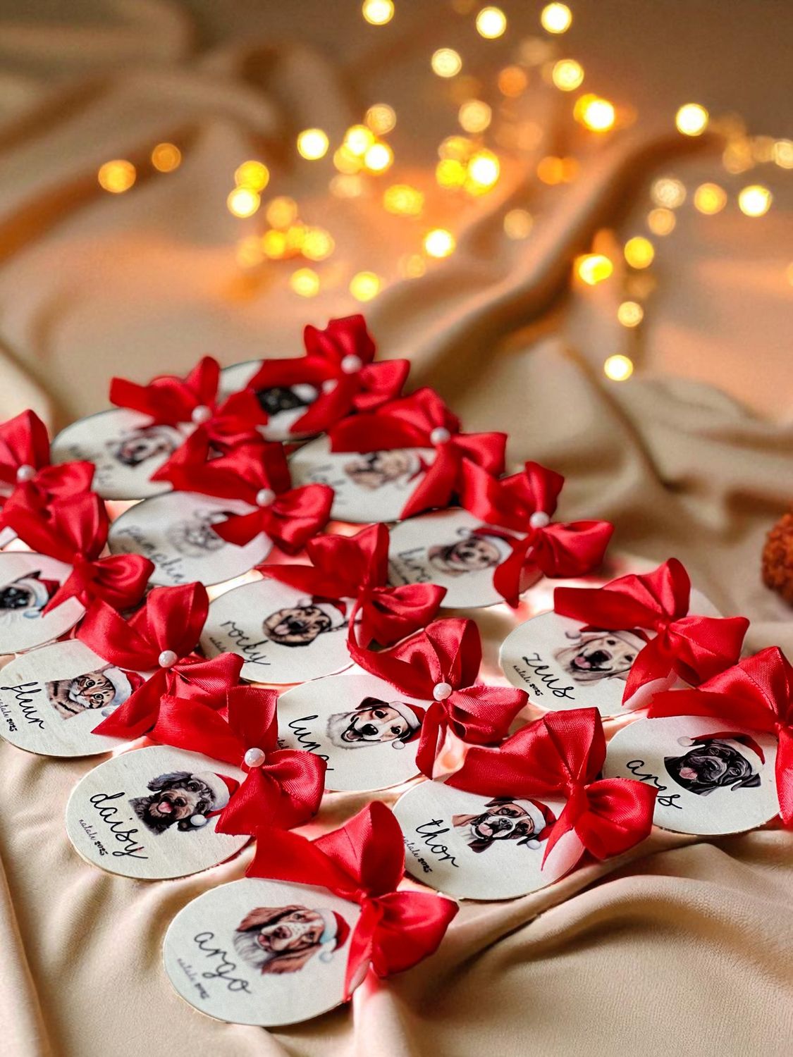 Pallina di Natale in Legno Personalizzata con il Nome del tuo Cane