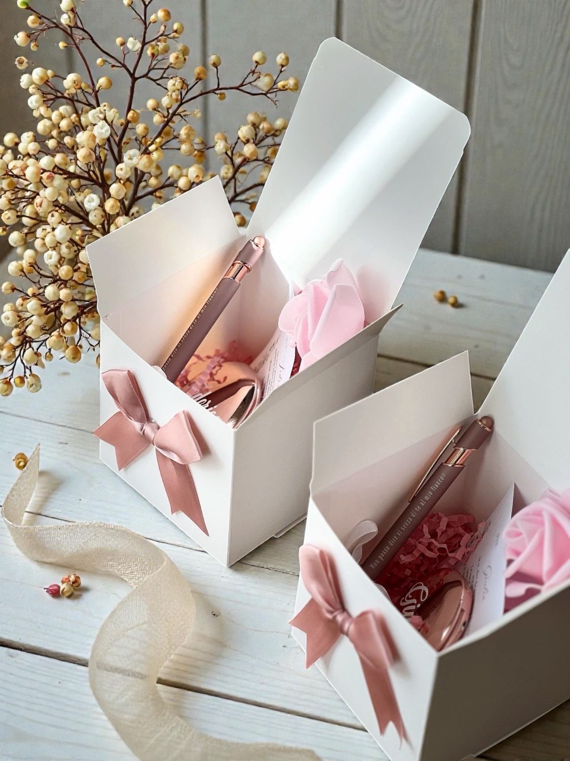 Scatolina Regalo Personalizzata per Damigella o Testimone con Penna e Specchietto Rose Gold