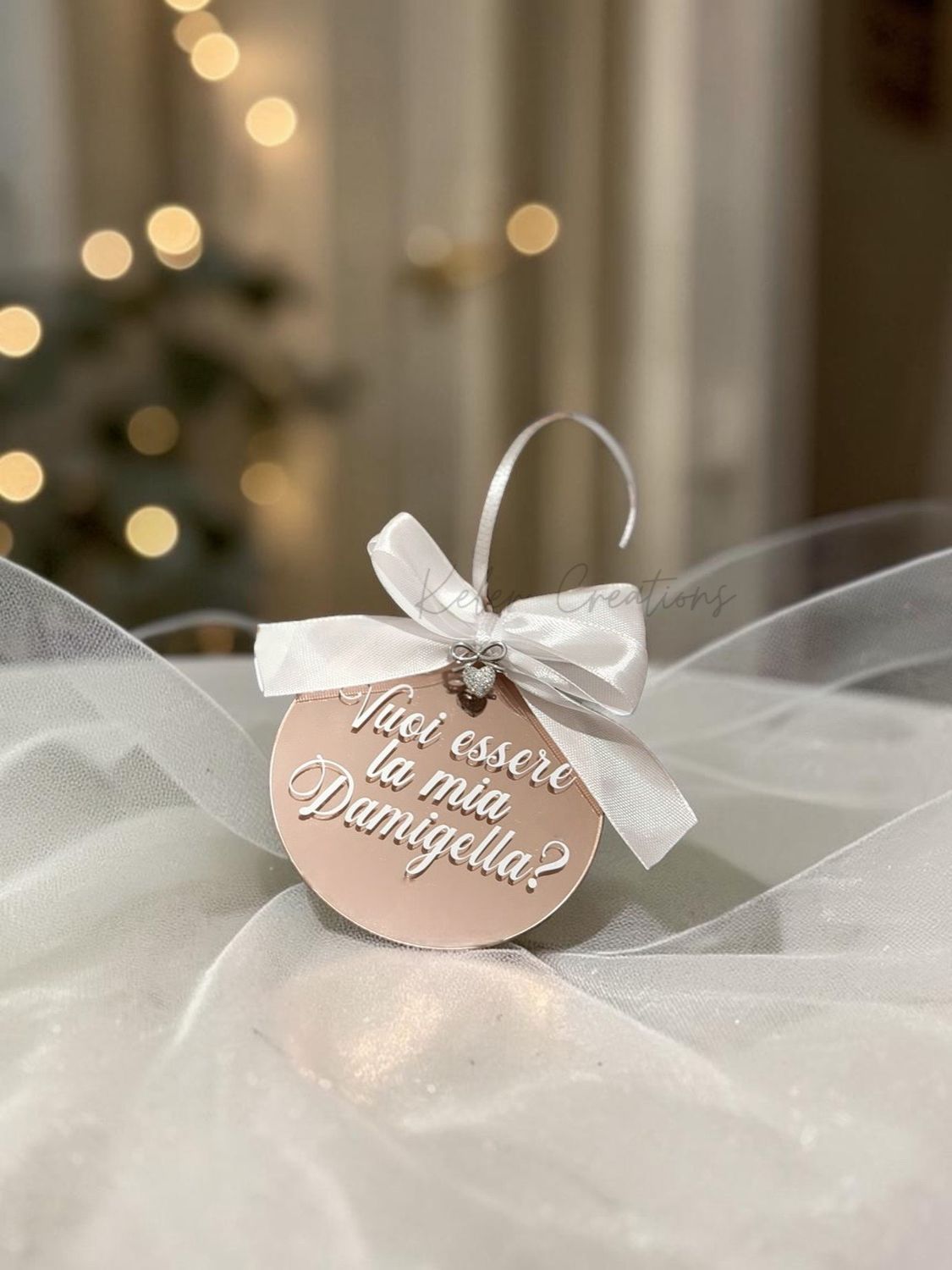 Pallina di Natale in Plexiglass Specchiato Personalizzata - Vuoi essere la mia Damigella?