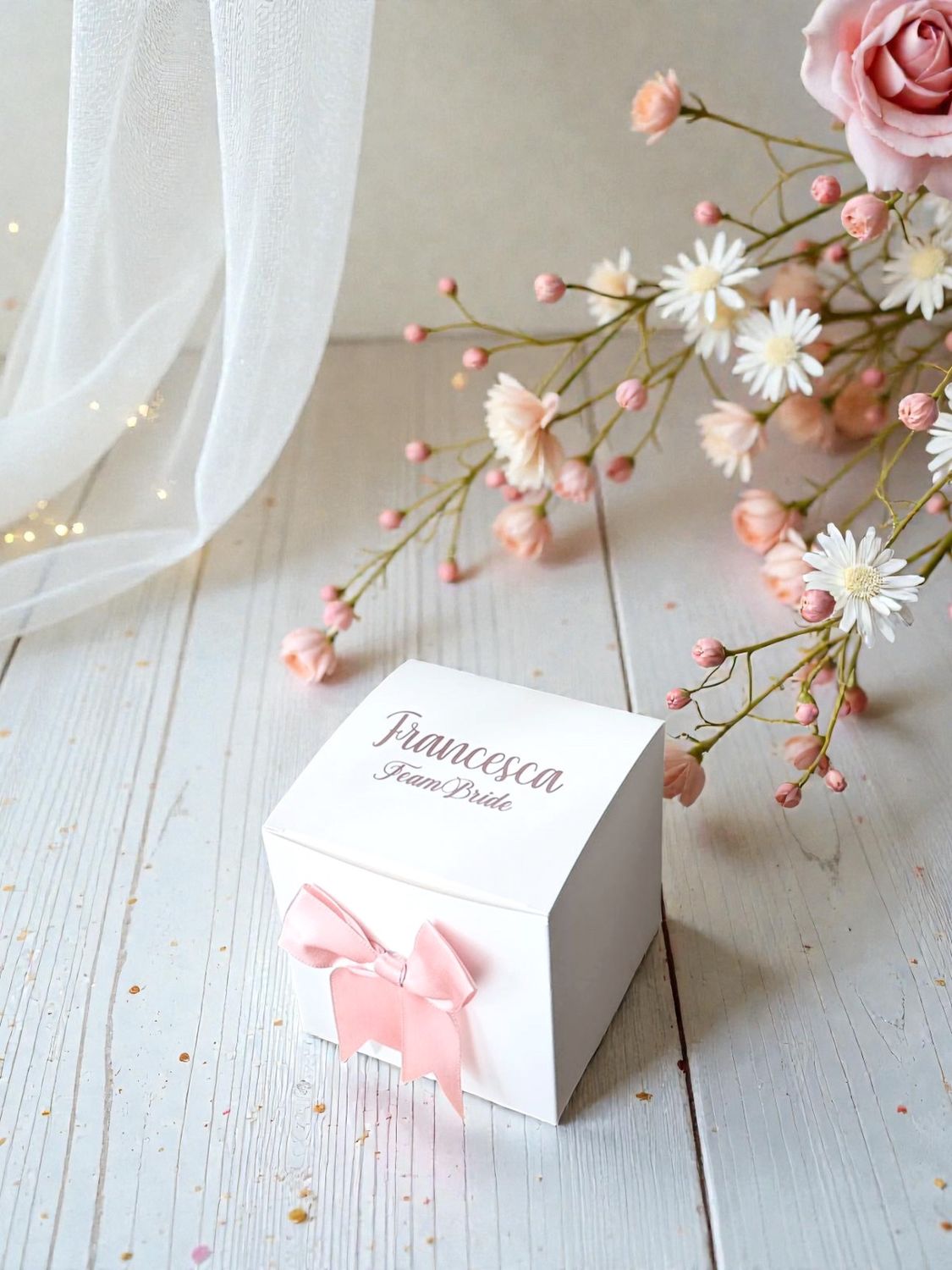 Scatolina Regalo Personalizzata 10x10x10 cm con Nome e Fiocco