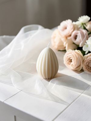 Candela Uovo in Cera di Soia - Texture Rigata