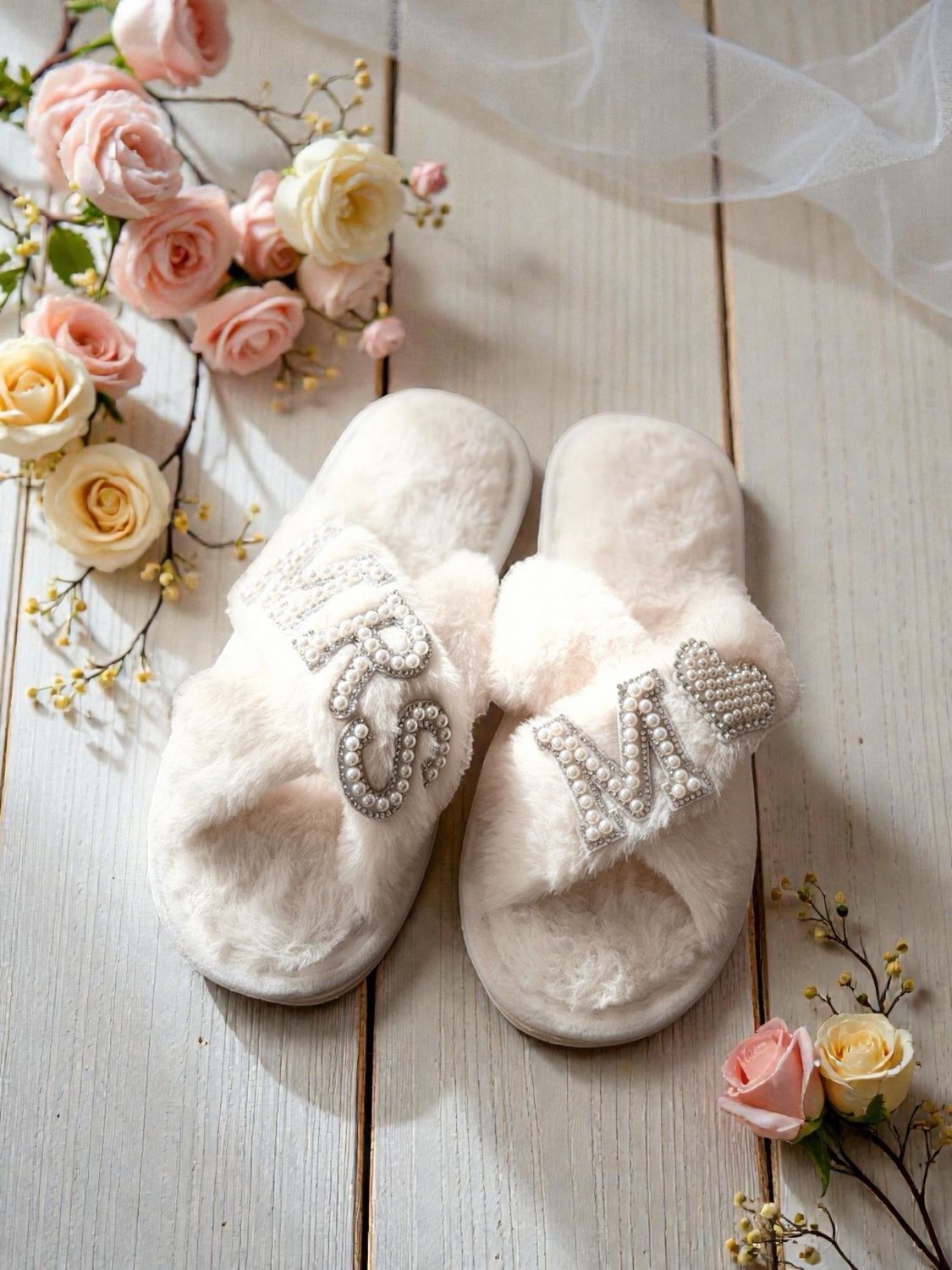 Ciabatte Pelose Bianche Personalizzate MRS o Iniziali + Cuore