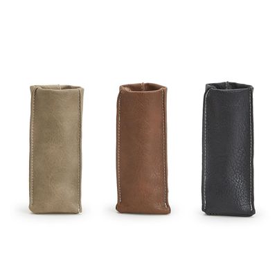Looking Good Standing Holder Leather