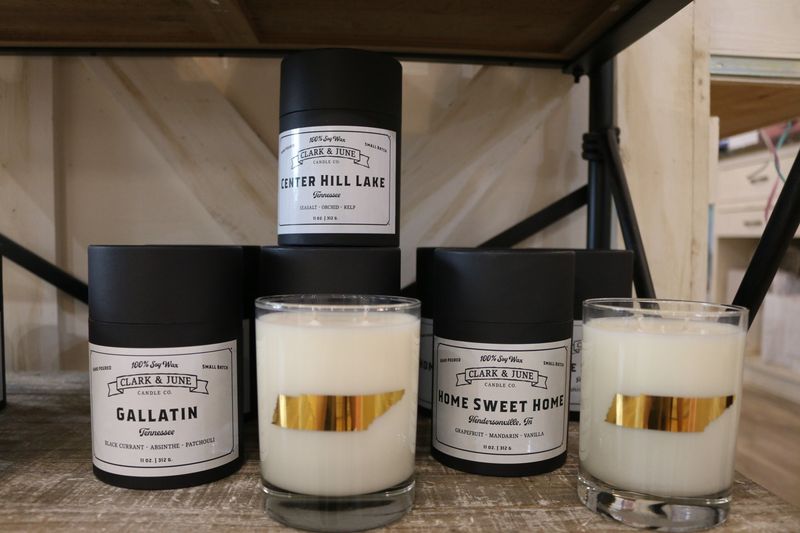Center Hill Candle | Seasalt - Orchid - Kelp