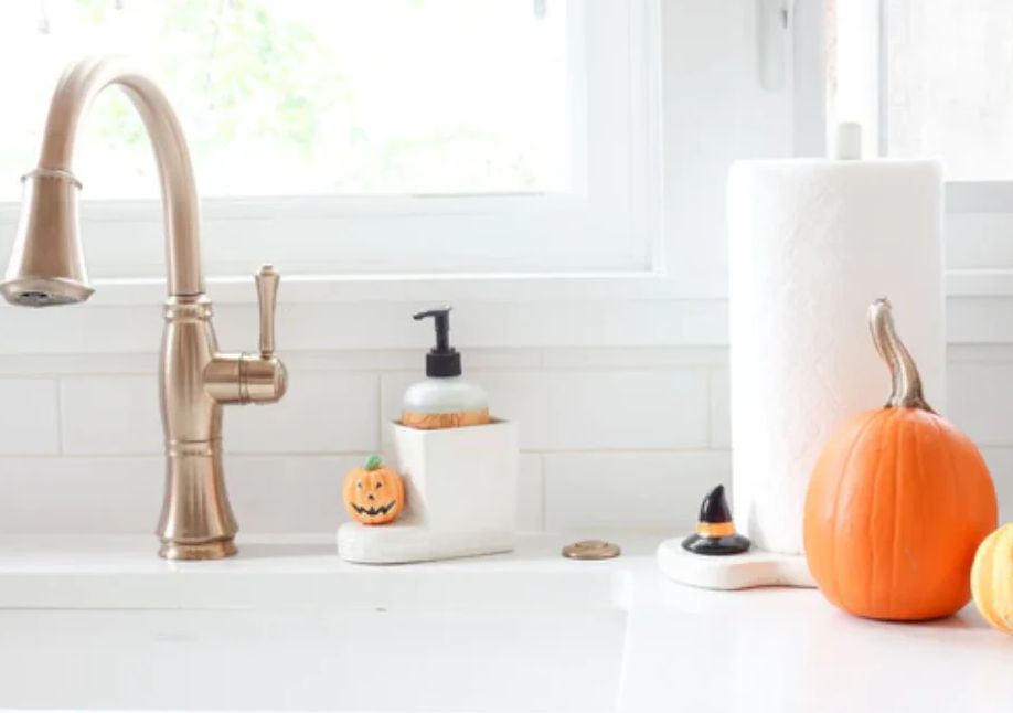 Nora Fleming© Mini Attachment | Carved Cutie Jack-O-Lantern