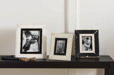 White Mango Frame With Black Center Moulding 8x10