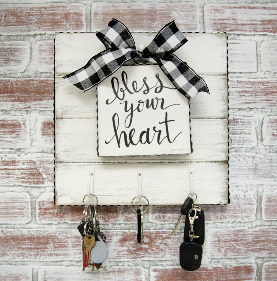 Round Top© Display | Mini Art &amp; Charm Board with Hooks