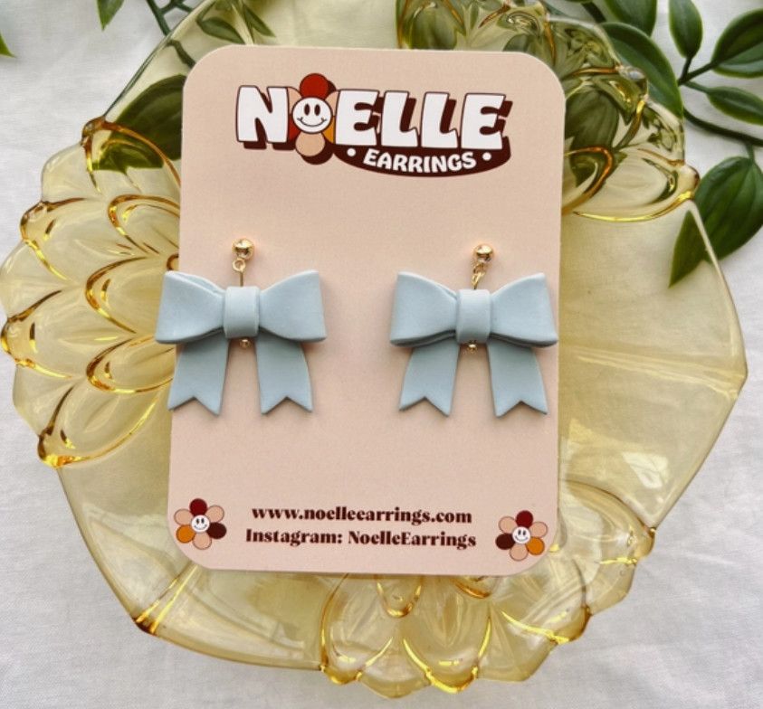Clay Simple Bow Earrings Blue