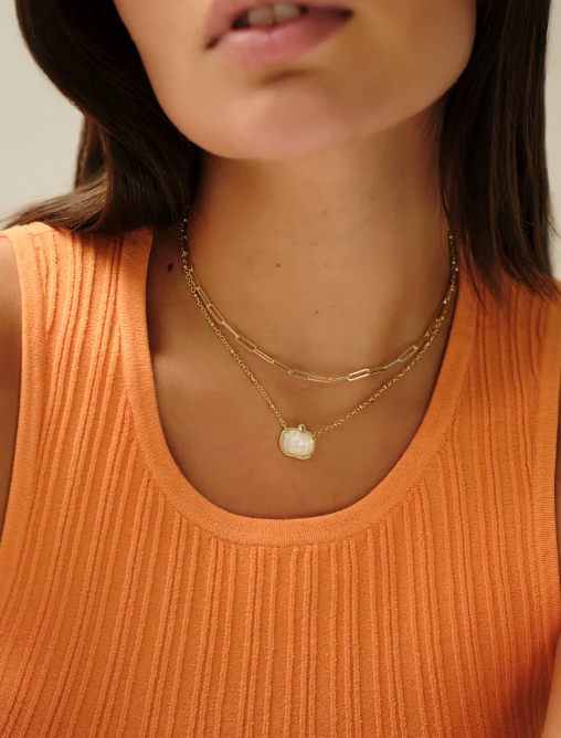 The Pumpkin Gold Short Pendant Necklace in Ivory Mother of Pearl