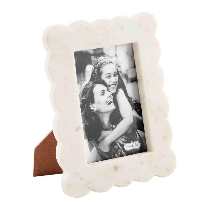 Scalloped Marble Frame, Size: 4x6