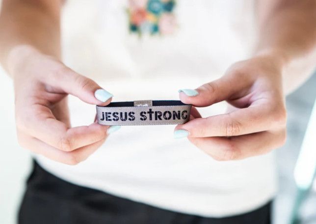 Kids Stretchy Bracelet Jesus Strong