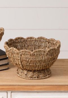 Scalloped Edge Seagrass Bowl, Size: Large