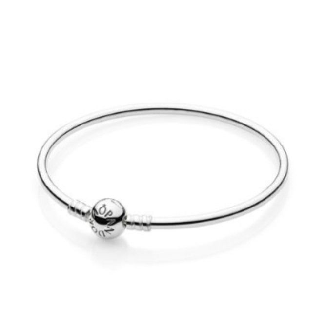 PANDORA™ Moments Silver Bangle Bracelet