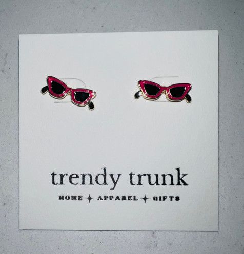 Cat Eye Sunnies Stud Earrings | Fuchsia