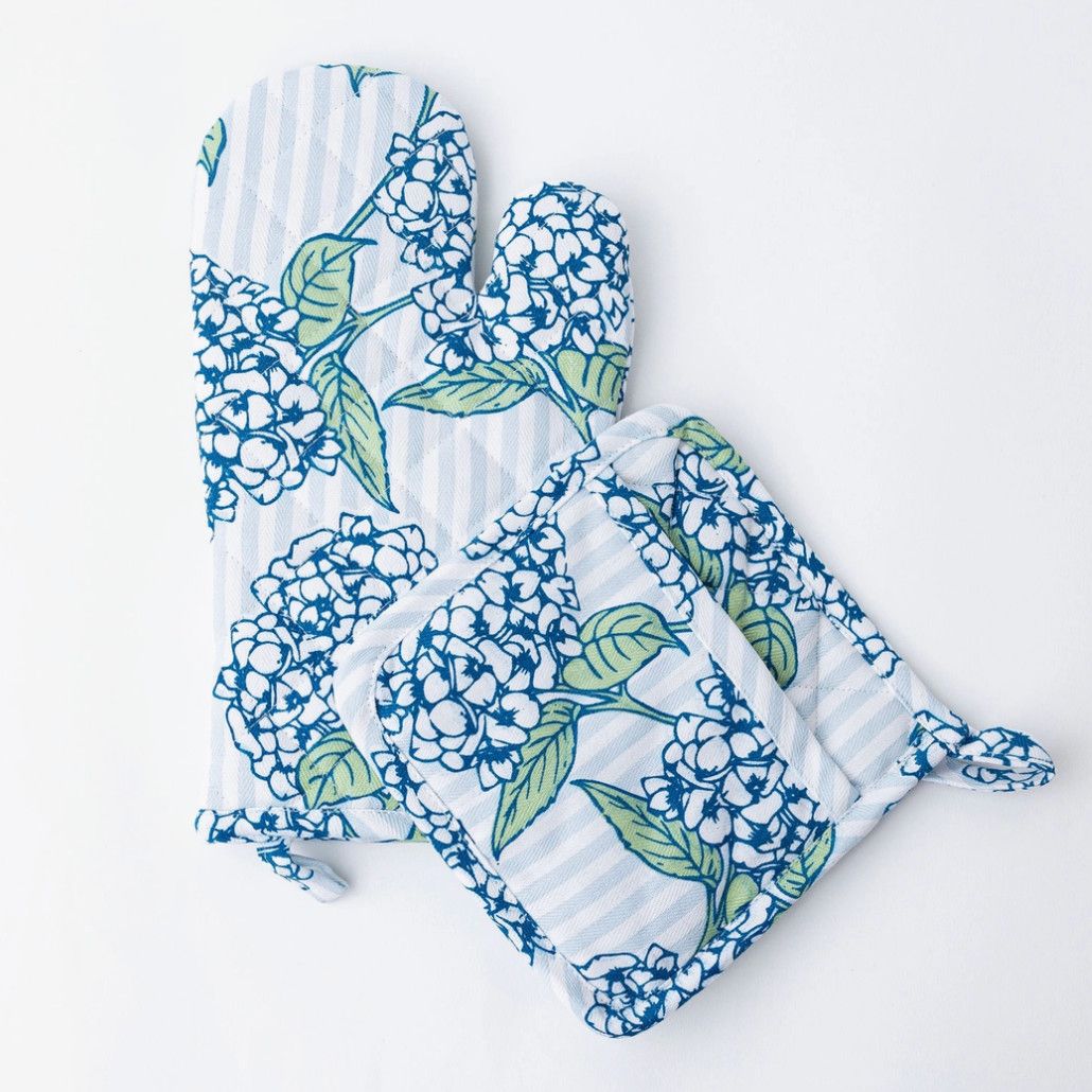 Hydrangea Stem Oven Mitt Set