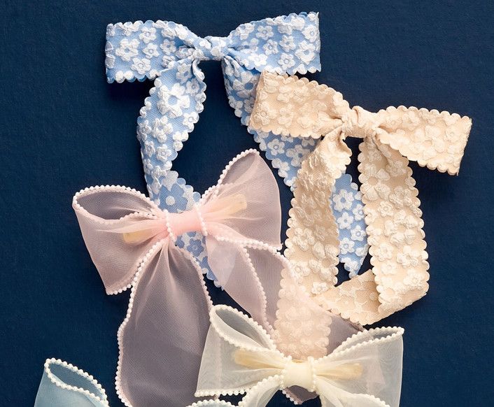 Flower Scallop Hair Bow