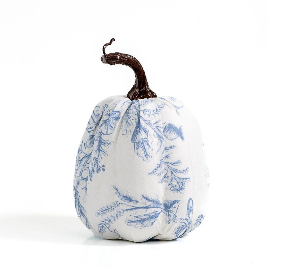 Blanche Cream + Blue Pumpkin