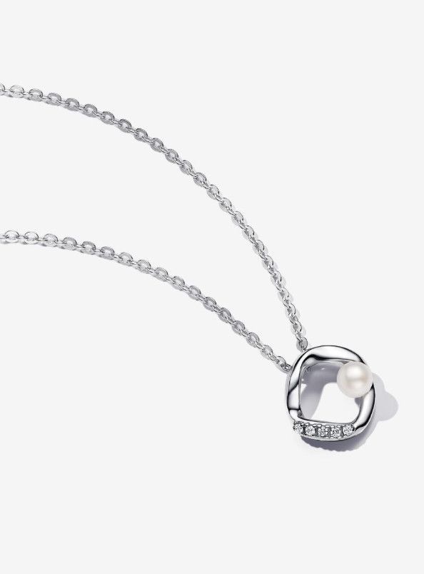 PANDORA™ Organically Shaped Pave Circle + Treated Freshwater Cultured Pearl Silver Necklace