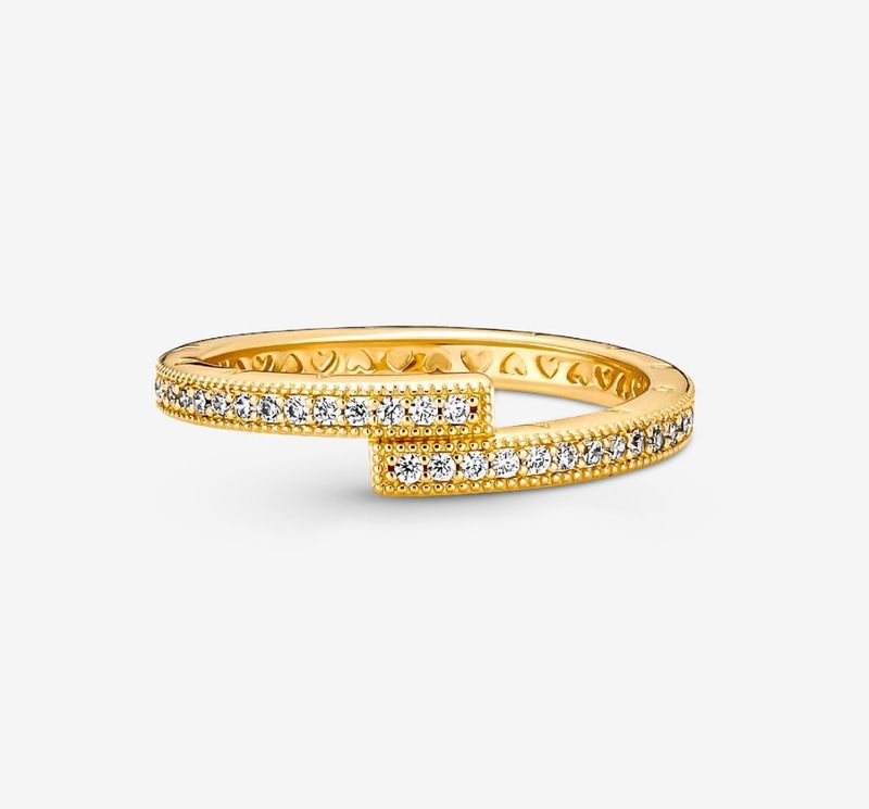 SALE | PANDORA™ Sparkling Overlapping Ring 14k Gold Plating