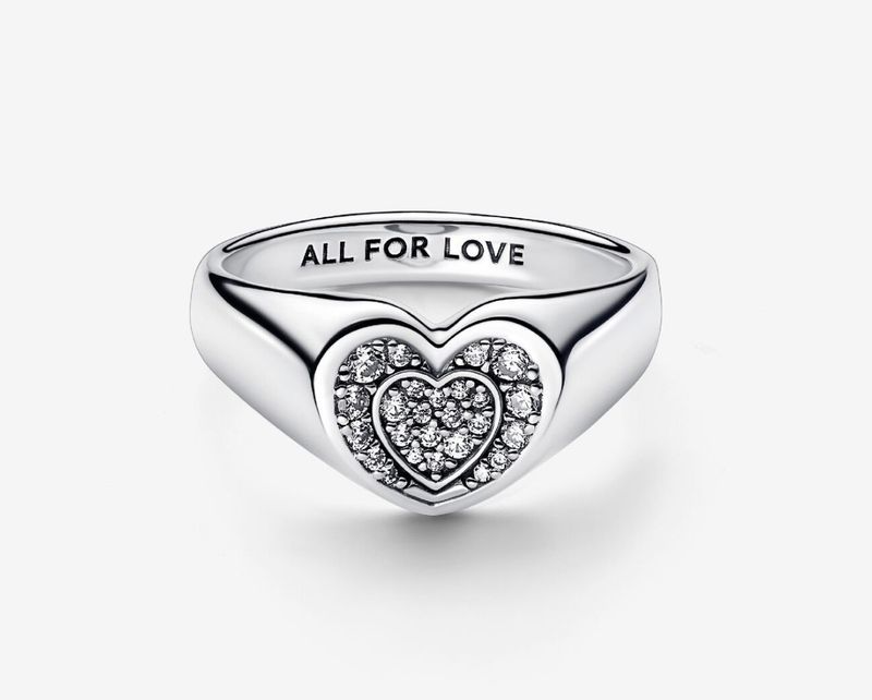 PANDORA™ Radiant Heart Pavé Signet Ring Sterling Silver