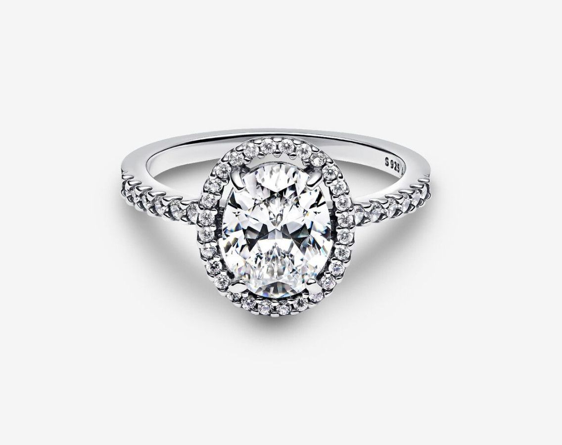 PANDORA™ Oval Sparkling Halo Statement Ring Sterling Silver