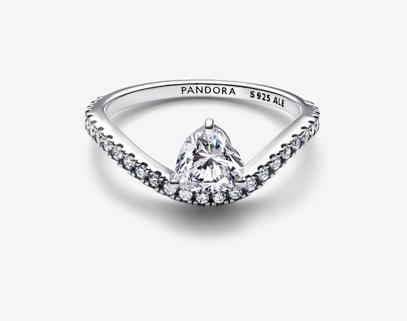 PANDORA™ Wavy Pavé Heart Ring Sterling Silver