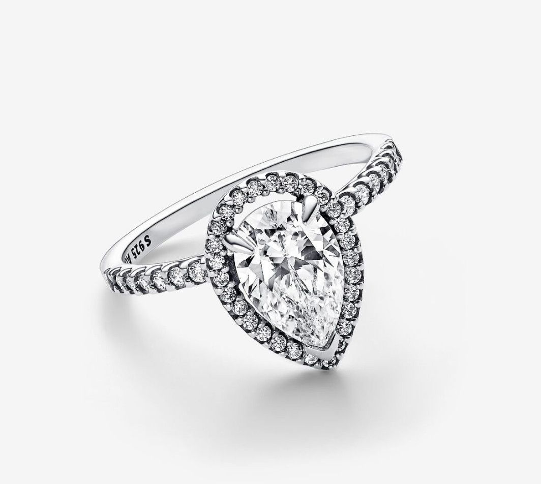 PANDORA™ Sparkling Pear Halo Ring Sterling Silver