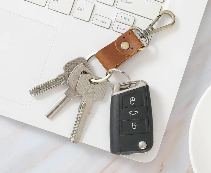 Small Leather Keychain with Clip &amp; Ring
