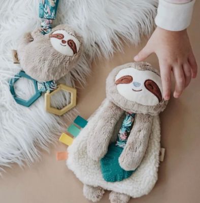 Itzy Friends Lovey™ Plush | Peyton Sloth