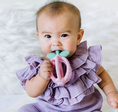 Bitzy Biter™ Teething Ball Teether | Pink Lemonade