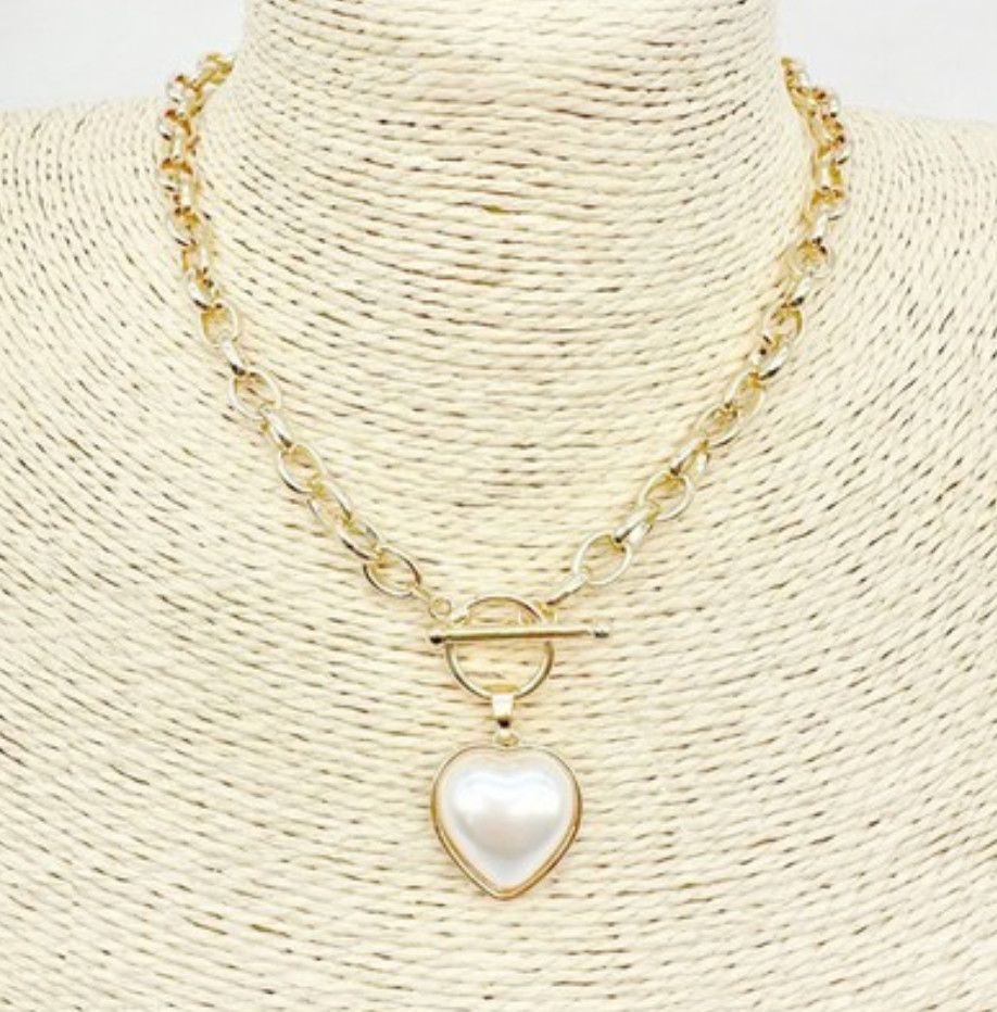 The Axle Gold Pearl Necklace