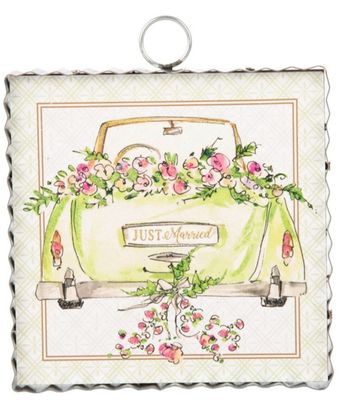Round Top© Attachment | Mini Beck&#39;s Just Married