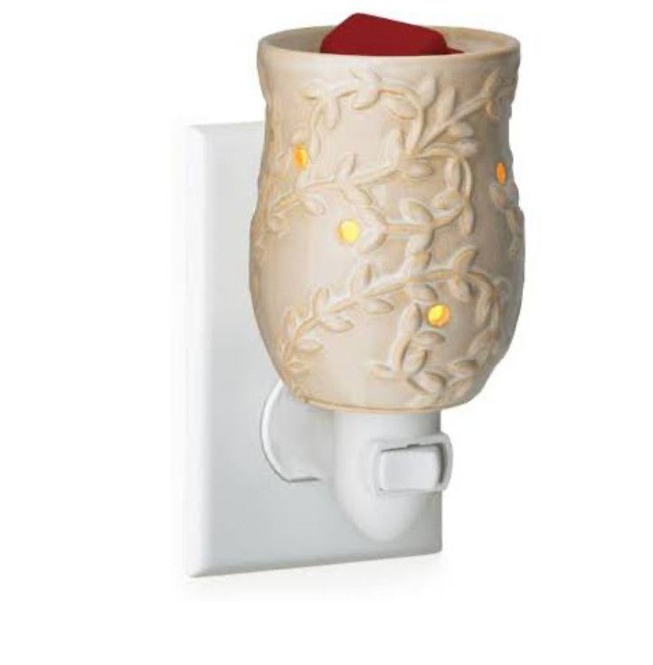Pluggable Fragrance Warmer | Chai