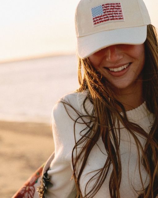 Rifle Americana baseball cap with embroidered patriotic design, adjustable casual hat for everyday wear
