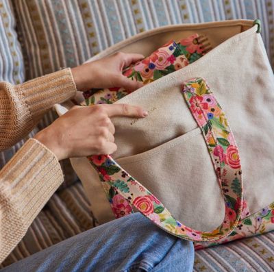 Rifle Garden Party Canvas Carry All