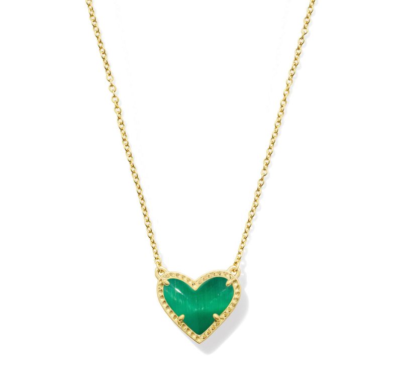 The Ari Heart Short Pendant Necklace in Gold Emerald Cat's Eye
