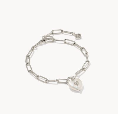 The Sasha Heart Delicate Chain Bracelet in Freshwater Cultured Pearl