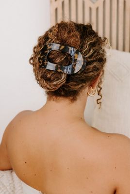 Teleties™ Flat Round Hair Clip | Tortoise