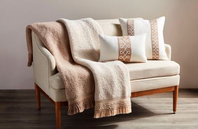 Cream Boucle Tassel Throw Blanket