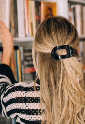 Teleties™ Flat Round Hair Clip | Jet Black