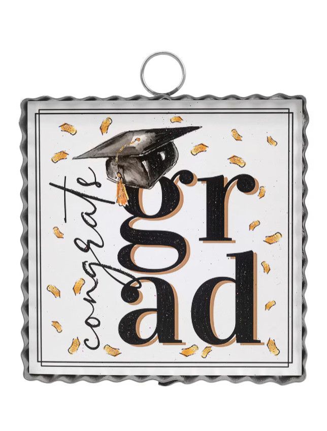 Round Top© Attachment | Mini Beck's Congrats Grad