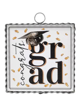 Round Top© Attachment | Mini Beck's Congrats Grad