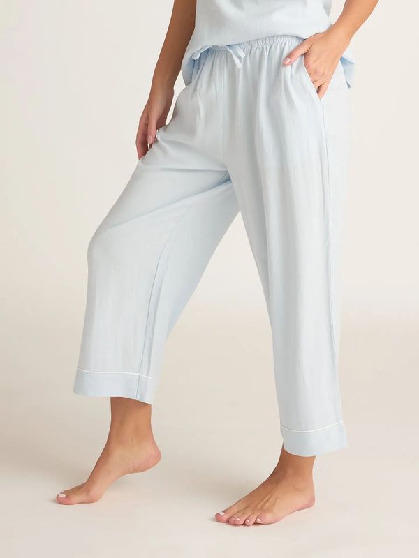 Faceplant Dreams Linen Capri Pants
