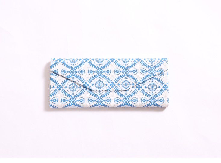 Printed Sunglass Case | Blue Floral Lace